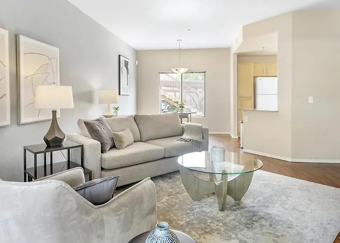 Landing Modern With Amazing Amenities Apartment