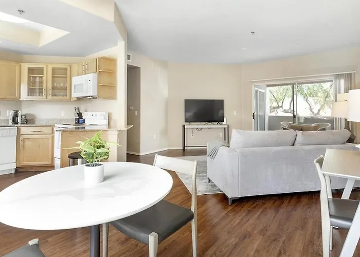 Landing Modern With Amazing Amenities *